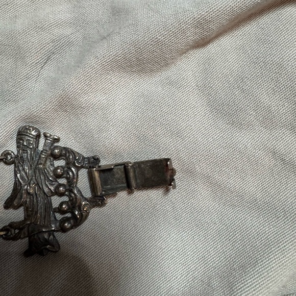 Vintage/antique Asian Silver colored Bracelet with Detailed Figures - Picture 2 of 16